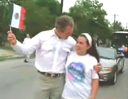 President Bush waves Mexican flag