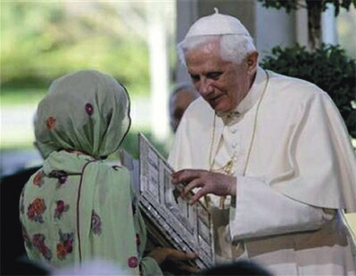 Pope Benedict receives silver plated Koran