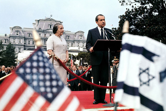 President Richard Nixon with Israeli Prime Minister Golda Meir